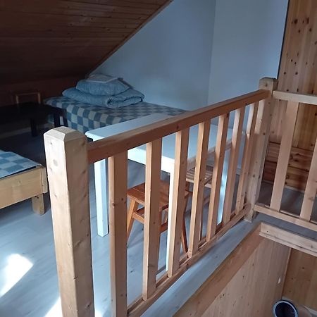 Pokoje Goscinne Za Sichla Мурзасичле Екстериор снимка