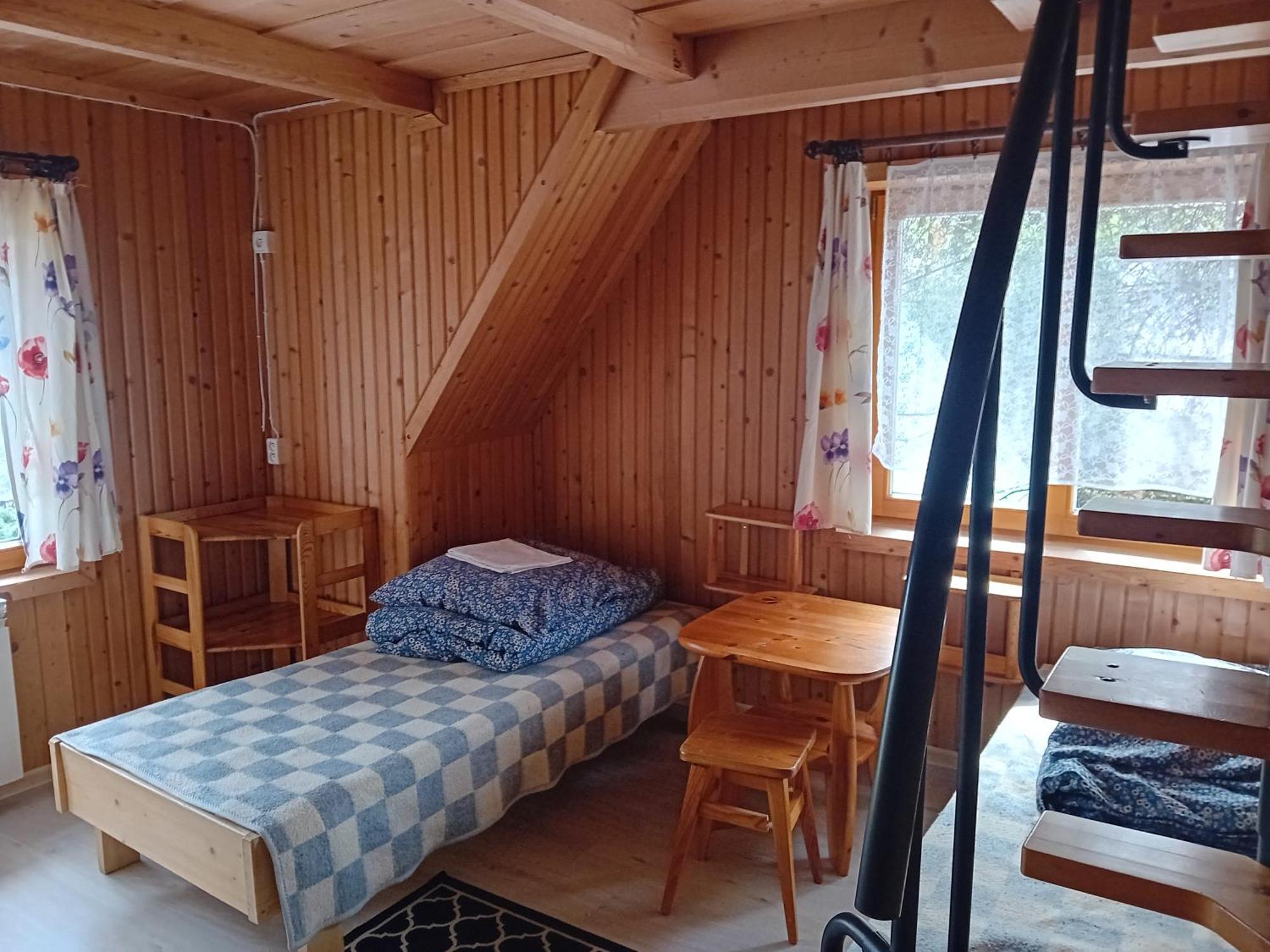 Pokoje Goscinne Za Sichla Мурзасичле Екстериор снимка